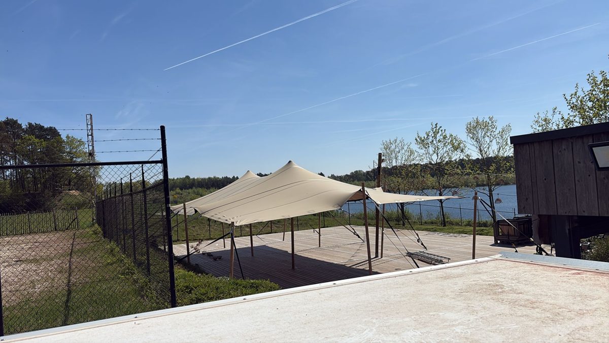 Stretchtent 12 x 10,5 meter