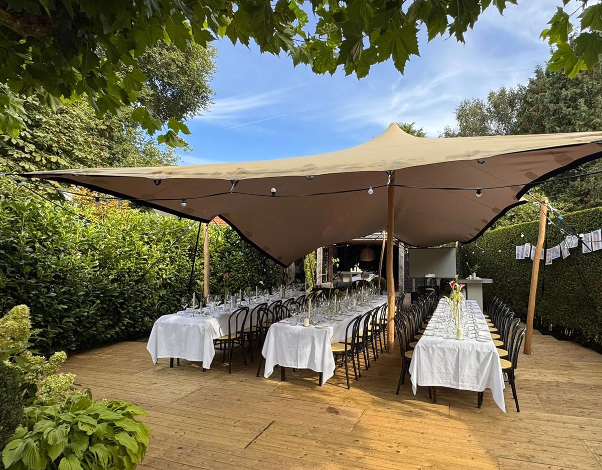 Stretchtent 9 x 6 meter